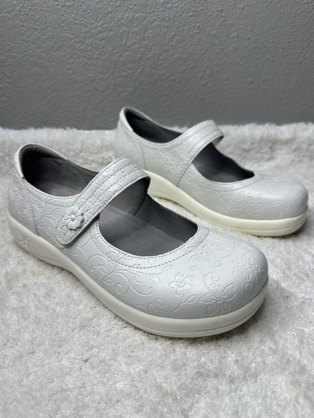 Alegria Kourtney Embloom White Floral Clogs Mary Jane EU size 40 US size9-9.5